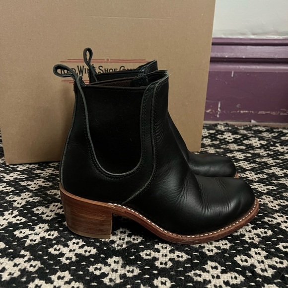 Red Wing Heritage Black Leather Harriet Stacked Heel Ankle Boots Size 6 - Picture 3 of 6